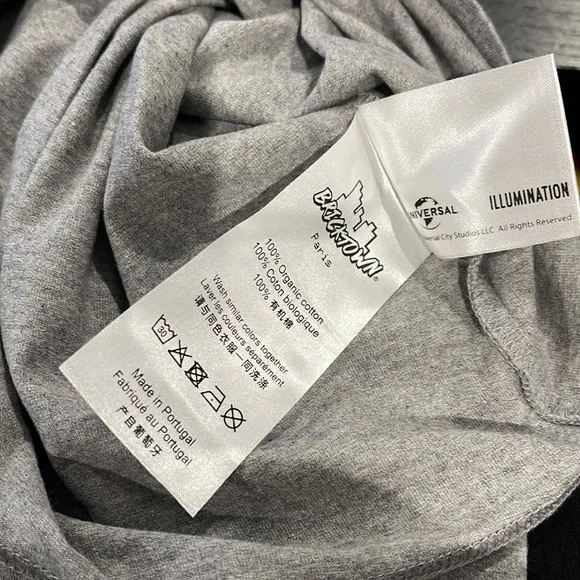 Bricktown x Minions Holiday Tshirt - Picture 5 of 5